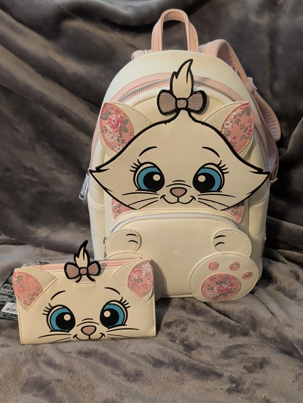 Loungefly Marie Floral Footsie Set